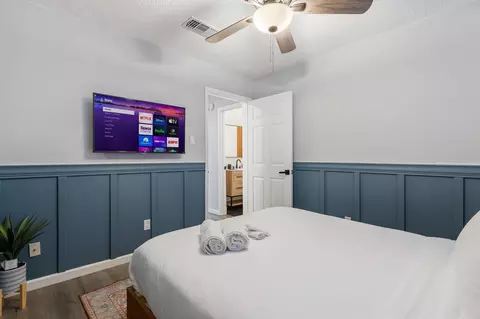 Bedroom - 6434 Lynngate Dr, Spring, TX 77373 photo 2 of 7
