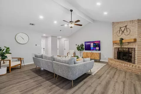 Living - 6434 Lynngate Dr, Spring, TX 77373 photo 3 of 3