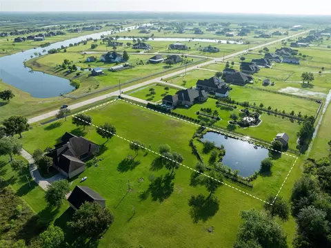 7706 Pebble Hill Ln, Rosharon, TX 77583