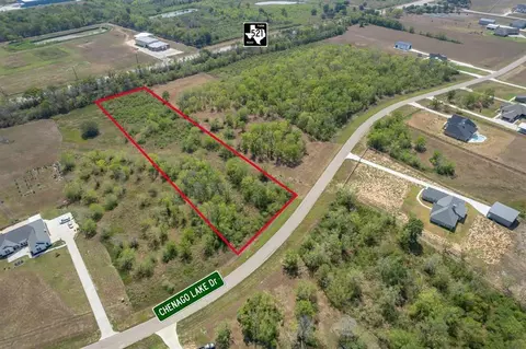 22611 Chenango Lake Dr, Angleton, TX 77515 photo 3