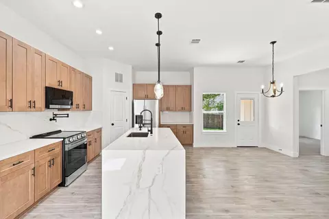 Kitchen - 3020 Apache St, Willis, TX 77378 photo 1 of 6