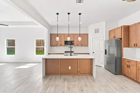 Kitchen - 3020 Apache St, Willis, TX 77378 photo 4 of 6