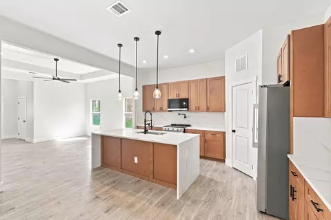 Kitchen - 3020 Apache St, Willis, TX 77378 photo 5 of 6