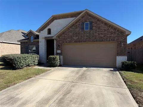 3010 Royal Albatross Dr, Texas City, TX 77590
