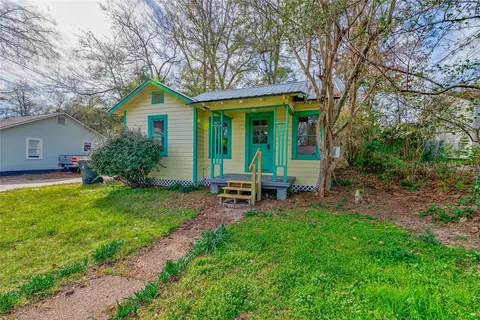 425 3rd St, Jasper, TX 75951 photo 1