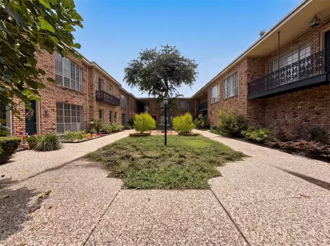 2503 Mccue Rd #5, Houston, TX 77056