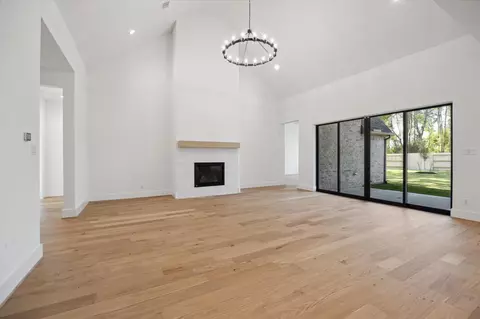 Living - 15910 Mango Tango Dr, Conroe, TX 77302 photo 1 of 2