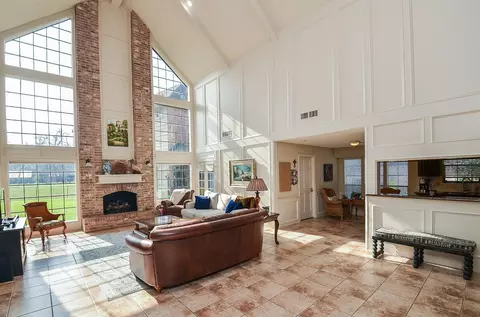 2842 W Pebble Beach Dr, Missouri City, TX 77459