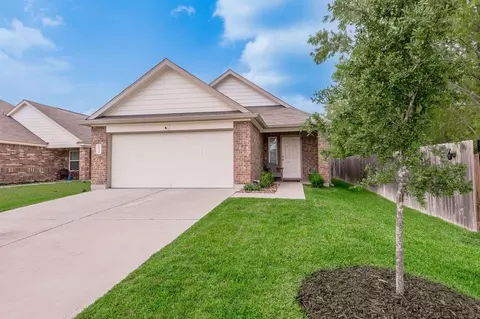 112 Cape Buffalo Dr, Huntsville, TX 77320