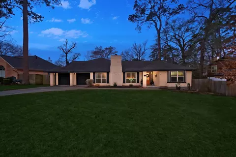120 April Wind Dr E, Montgomery, TX 77356