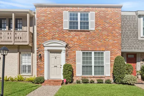 2105 S Winrock Blvd S #48, Houston, TX 77057