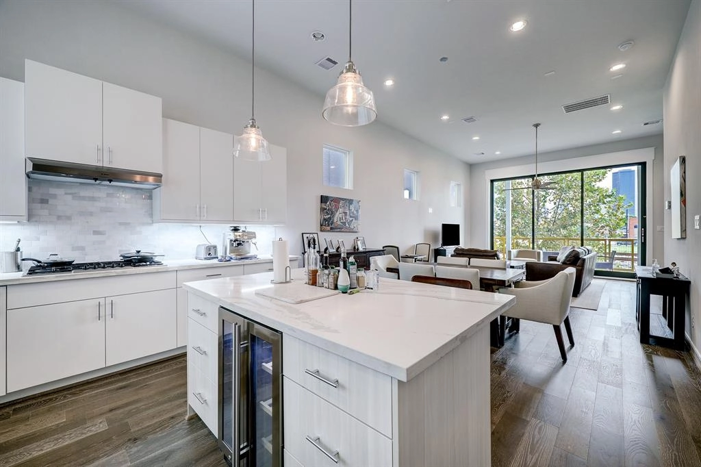 1203 Hickory St Unit D