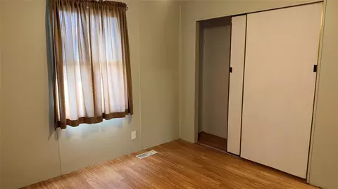Bedroom - 247 Onalaska N, Onalaska, TX 77360 photo 2 of 4