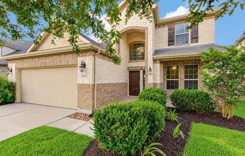 10126 Naples Cliff Ct, Cypress, TX 77433