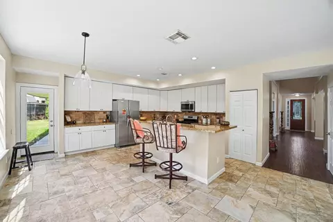 Kitchen - 6335 Borg Breakpoint Dr, Spring, TX 77379 photo 1 of 3