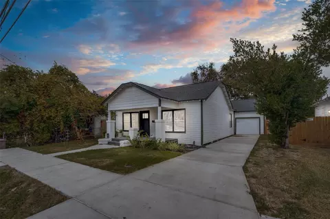 211 E 31st 12 St, Houston, TX 77018