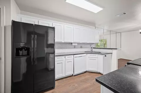 Kitchen - 13 Lakeridge Dr, Spring, TX 77381 photo 2 of 2