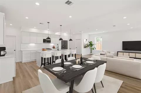 7411 Charlie St, Houston, TX 77088
