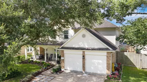 1814 Barretts Glen Dr, Pearland, TX 77581