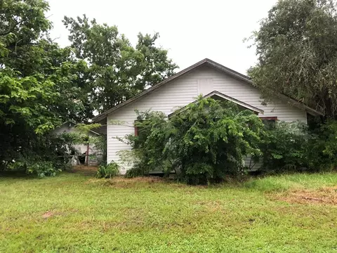 22078 Grimes St, Bedias, TX 77831