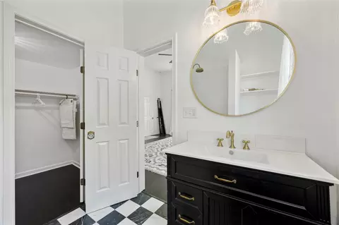 Bath - 102 Clegg St, Trinity, TX 75862 photo 1 of 5