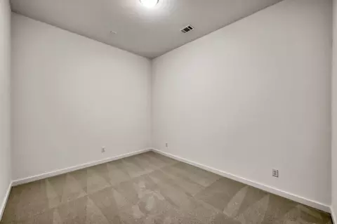 Bedroom - 111 Liatris Ct, Conroe, TX 77304 photo 5 of 9