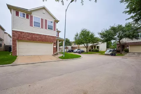 3747 W Ashford Villa, Houston, TX 77082