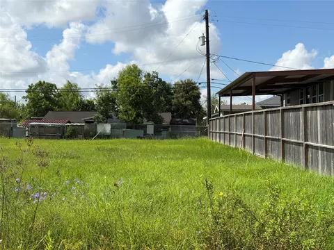 4950 Almeda School Rd, Rosharon, TX 77583