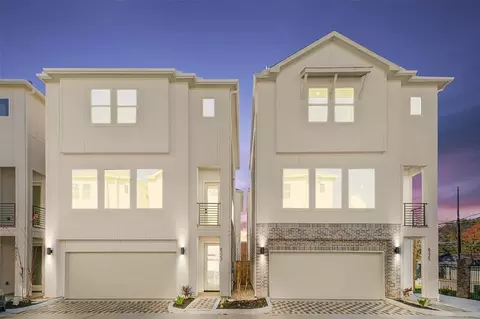8321 Brecha Ln, Houston, TX 77055