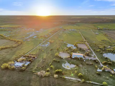 8806 Adams Flat Rd, Brookshire, TX 77423