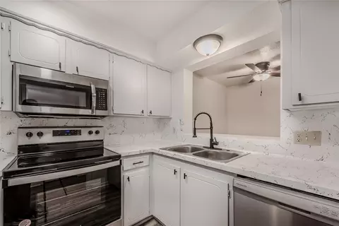 1803 Country Village Blvd, Humble, TX 77338