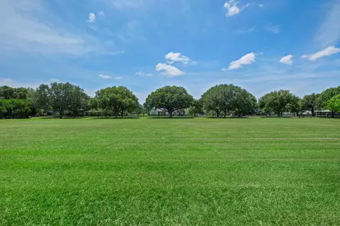 43 E Kitty Hawk St, Richmond, TX 77406