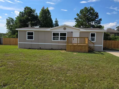 Exterior - 16423 Trenda Ct, Conroe, TX 77306 photo 10 of 10