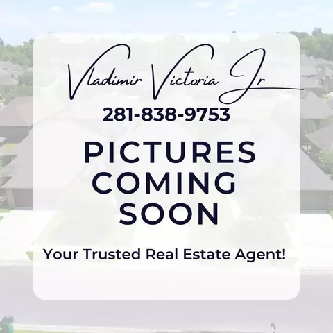 9810 Brookview Dr, La Porte, TX 77571