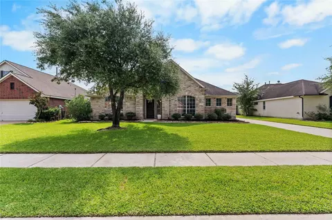 18634 Summercliff Ln, Tomball, TX 77377