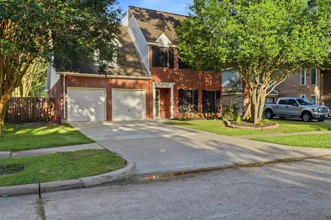 14611 Oak Chase Dr, Houston, TX 77062