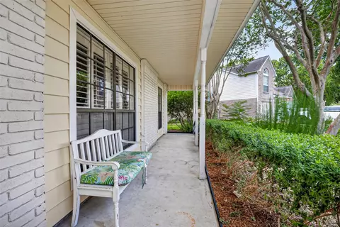 15806 Imperial Falls Ct, Houston, TX 77095