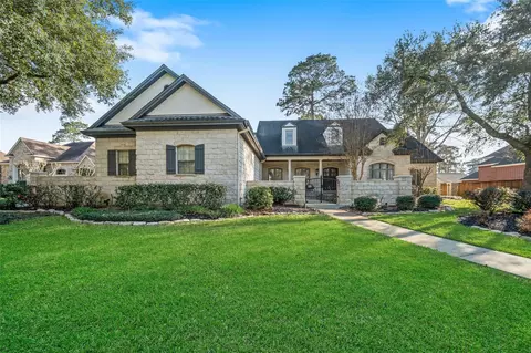 42 Forest Green Trl, Kingwood, TX 77339