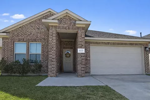 417 Dr Martin Luther King Jr Dr, La Porte, TX 77571