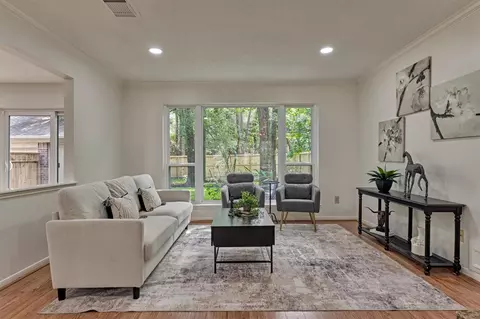 Living - 71 Breezy Point Pl, Spring, TX 77381 photo 2 of 4