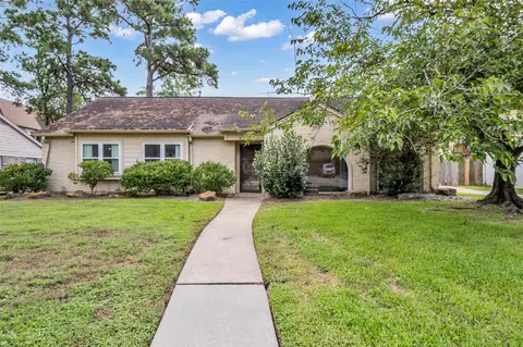8227 Schaffer Ln, Houston, TX 77070