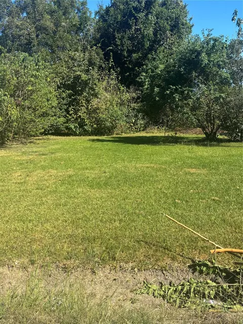 9233 Noel St, Houston, TX 77033