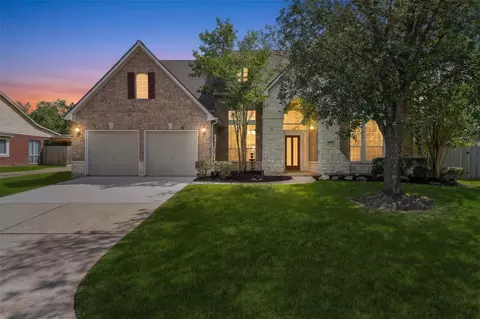 12419 Morning Rain Dr, Tomball, TX 77377
