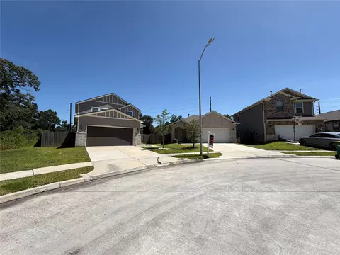 10703 Catclaw Ct, Tomball, TX 77375