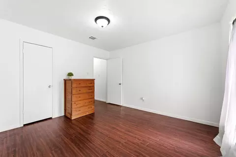 Bedroom - 25514 Lancewood Dr, Spring, TX 77373 photo 3 of 4