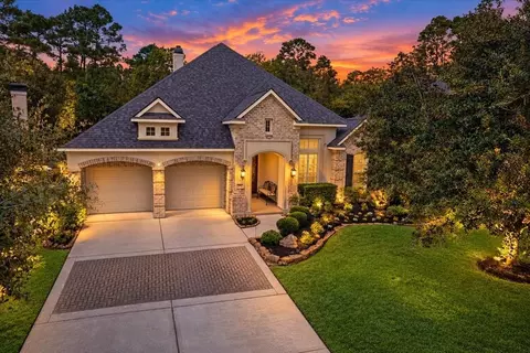 5530 Regal Landing Dr, Kingwood, TX 77345