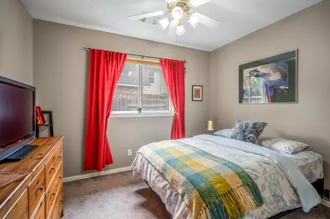 Bedroom - 6811 Pinehearth Ct, Spring, TX 77379 photo 4 of 4