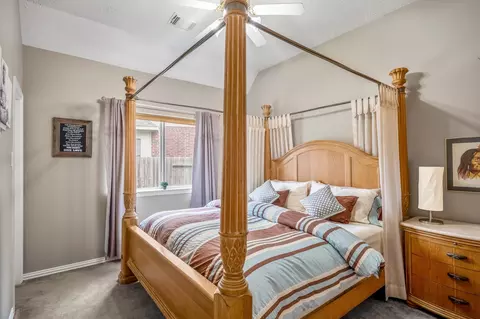Bedroom - 6811 Pinehearth Ct, Spring, TX 77379 photo 2 of 4