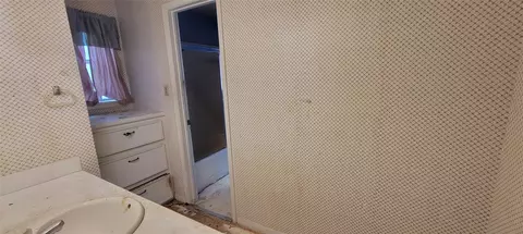 Bath - 23022 Earlmist Dr, Spring, TX 77373 photo 2 of 2
