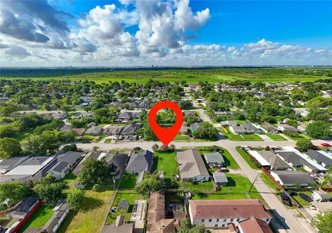 10410 Munn St, Houston, TX 77029
